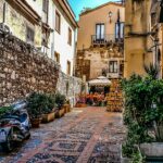 Museo della liquirizia in Calabria, con esposizioni di dolci e piante aromatiche.